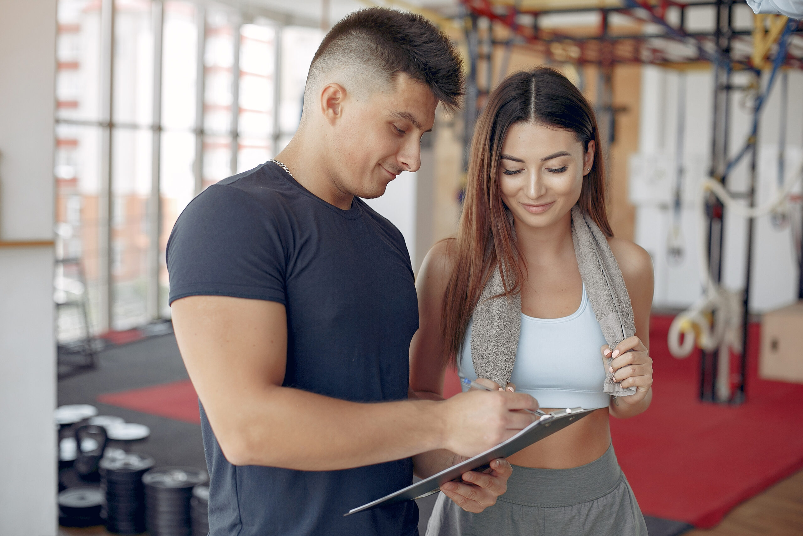 Finding the Perfect Fitness Trainer for Females with Strivo