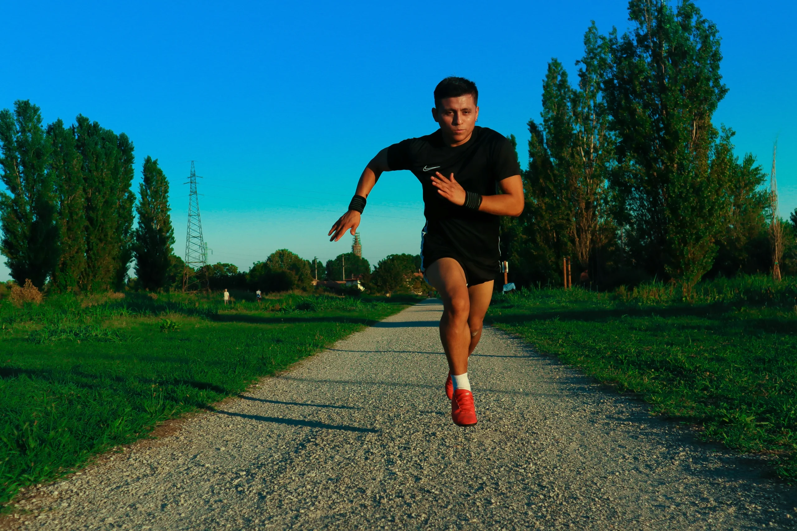 Realistic Fitness Goals Setting That Work With Strivo